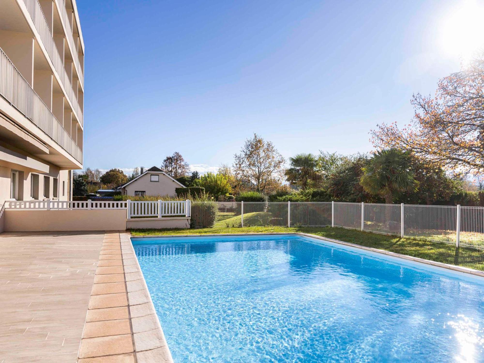 Ibis Tarbes Odos Hotel Exterior photo