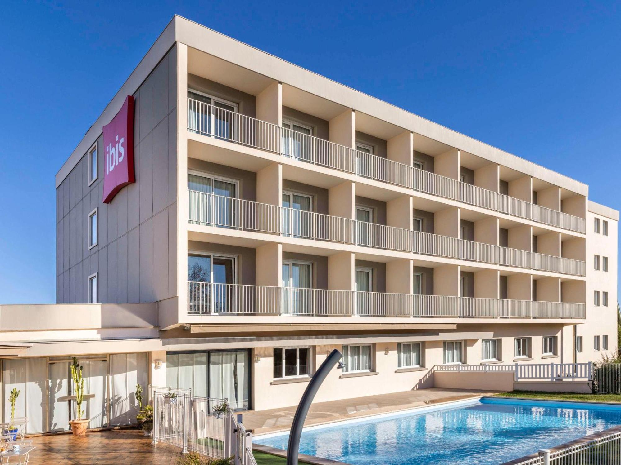 Ibis Tarbes Odos Hotel Exterior photo