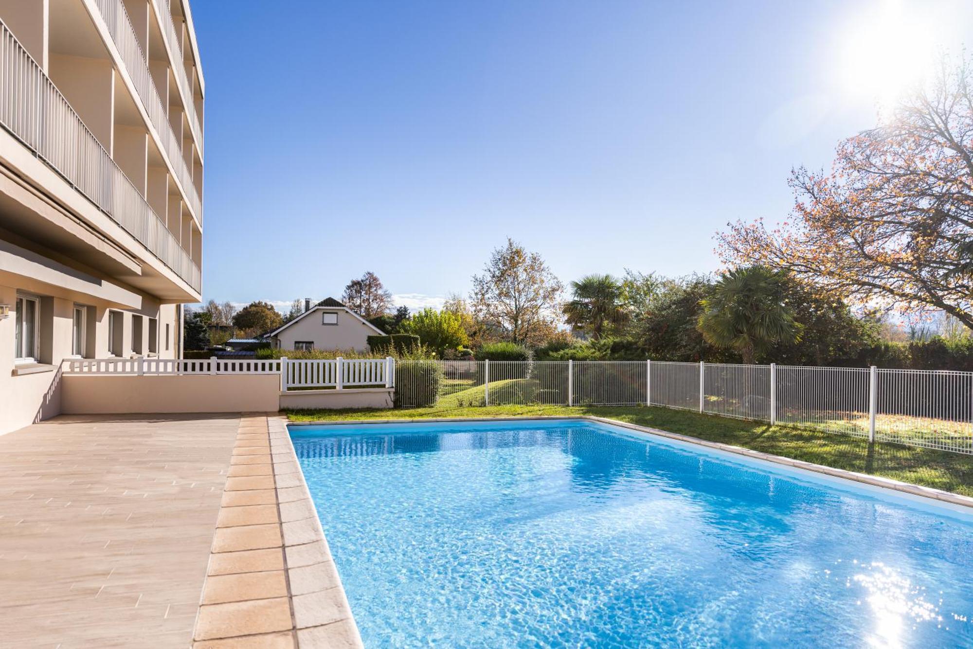 Ibis Tarbes Odos Hotel Exterior photo