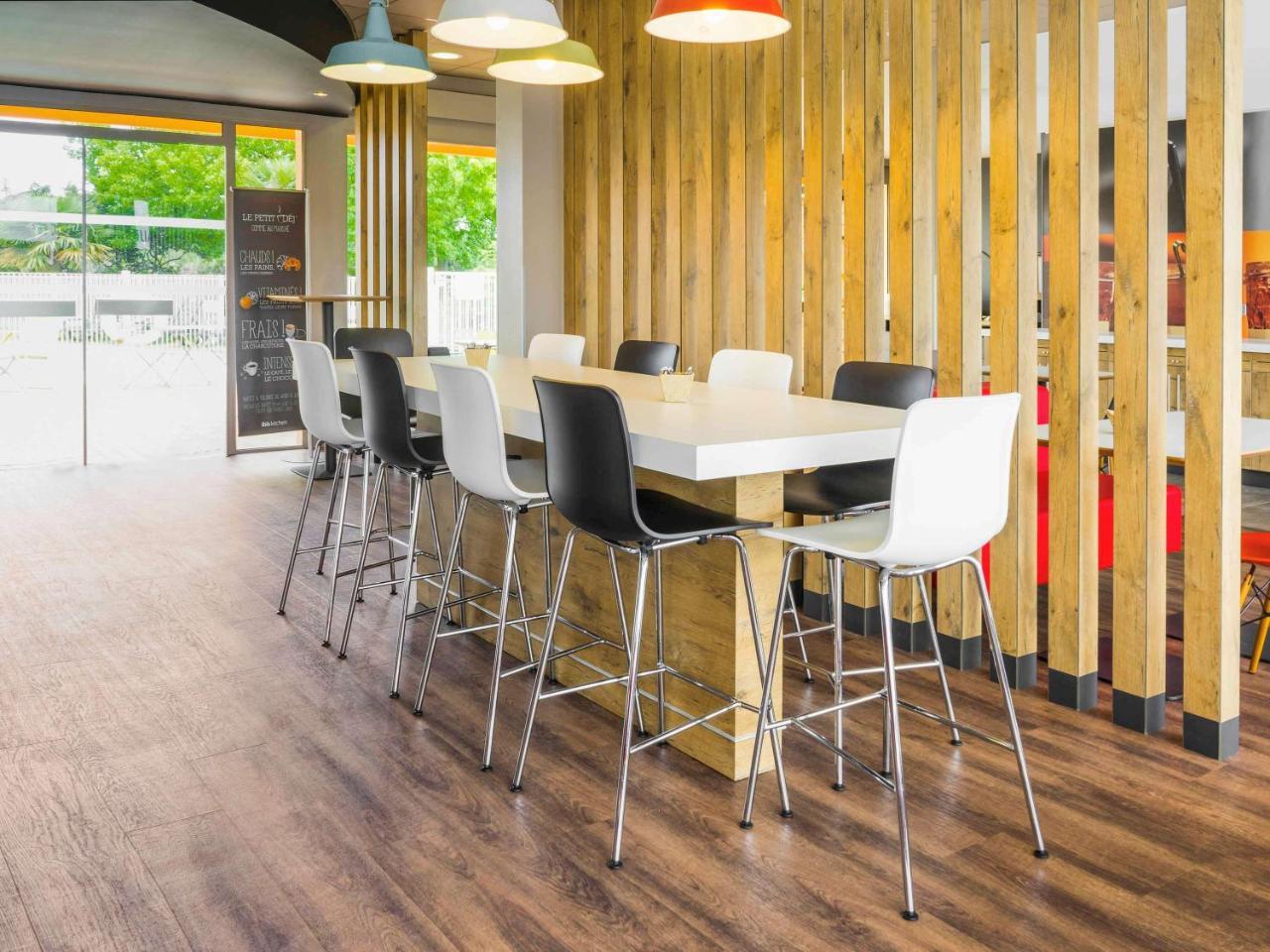 Ibis Tarbes Odos Hotel Exterior photo